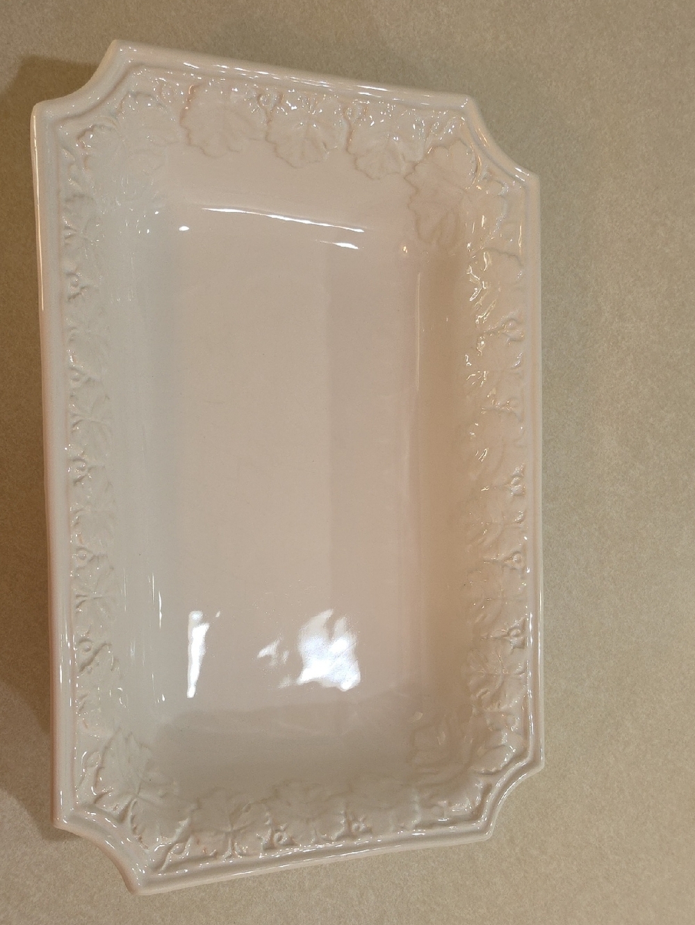 Elegant White Ceramic Serving Platter with Embossed Border
